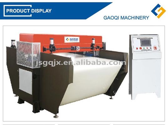 Macchina di taglio di cuoio a piccole dimensioni a braccio oscillante con clicker press con una capacità di 750 kg