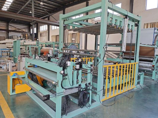 Macchina per la laminazione ad acqua per la produzione di tappeti in stabilimento di produzione