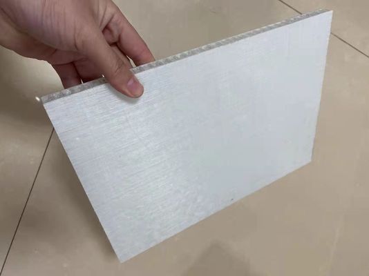 Fabbricazione a caldo di tessuti non tessuti a nido di miele