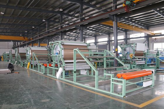 Larghezza massima di laminazione 1500mm-3400mm Macchina per la laminazione dei tappeti con colla ad acqua